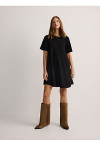 Reserved - Sukienka mini z wiskozą - czarny. Kolor: czarny. Materiał: wiskoza. Długość: mini #1