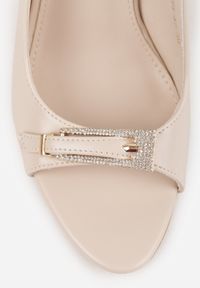 Born2be - Beżowe Sandały VICES na Szpilce z Klamerką z Cyrkoniami na Nosku Peep Toe Ismene. Okazja: na co dzień. Nosek buta: otwarty. Zapięcie: klamry. Kolor: beżowy. Materiał: jeans. Obcas: na szpilce. Styl: casual, elegancki #3