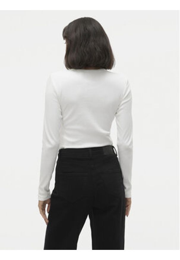 Vero Moda Bluzka Chloe 10306897 Biały Slim Fit. Kolor: biały. Materiał: bawełna