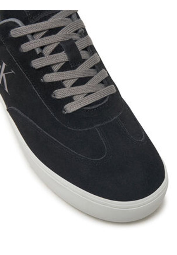 Calvin Klein Jeans Sneakersy YM0YM01270 Czarny. Kolor: czarny. Materiał: zamsz, skóra