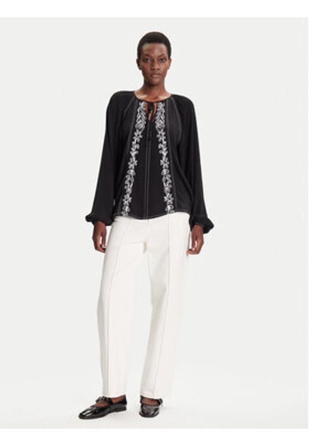 Desigual Bluzka Tallo 25WWBW07 Czarny Loose Fit. Kolor: czarny. Materiał: wiskoza