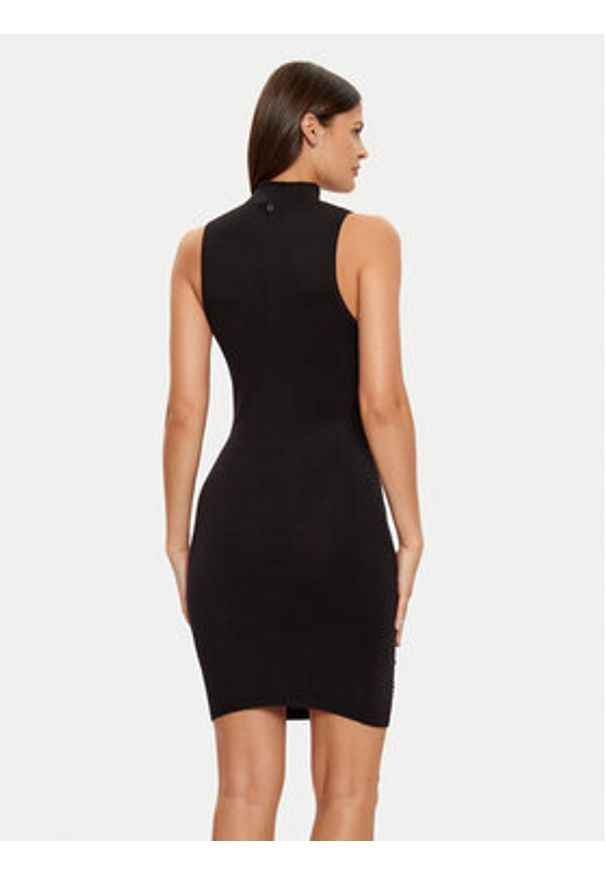 Guess Sukienka codzienna W5RK25 Z2YJ2 Czarny Regular Fit. Okazja: na co dzień. Kolor: czarny. Materiał: wiskoza. Typ sukienki: proste. Styl: casual