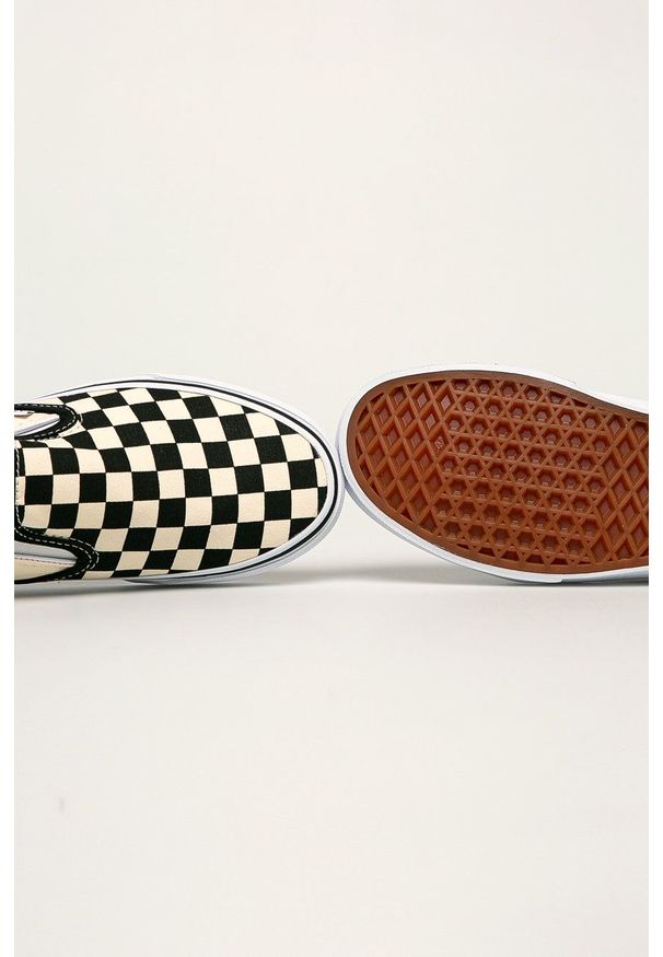Vans - Tenisówki Classic Slip-On. Nosek buta: okrągły. Zapięcie: bez zapięcia. Kolor: beżowy. Materiał: guma