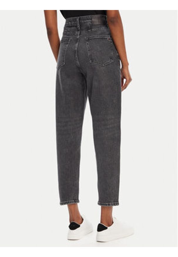 Tommy Jeans Jeansy DW0DW21373 Szary Mom Fit. Kolor: szary