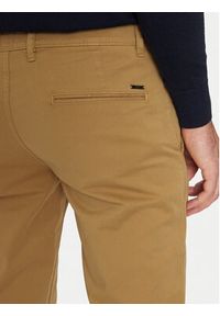 BOSS - Boss Chinosy Schino 50379152 Brązowy Slim Fit. Kolor: brązowy. Materiał: bawełna #5