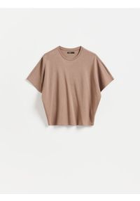 Reserved - T-shirt oversize - brązowy. Kolor: brązowy. Materiał: bawełna, dzianina. Wzór: gładki