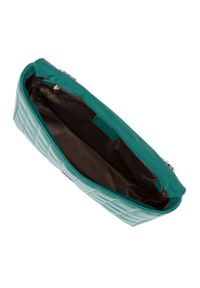 Wittchen - Damska torebka z pikowanej skóry podłużna duża zielona. Kolor: zielony. Wzór: haft, aplikacja. Dodatki: z haftem. Materiał: skórzane. Styl: elegancki. Rodzaj torebki: na ramię