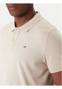 Tommy Jeans Polo DM0DM20676 Beżowy Regular Fit. Typ kołnierza: polo. Kolor: beżowy. Materiał: bawełna #4