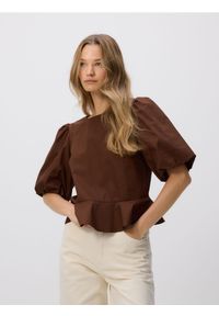 Reserved - Bluzka z wiązaniem na plecach - brązowy. Kolor: brązowy. Materiał: bawełna #1