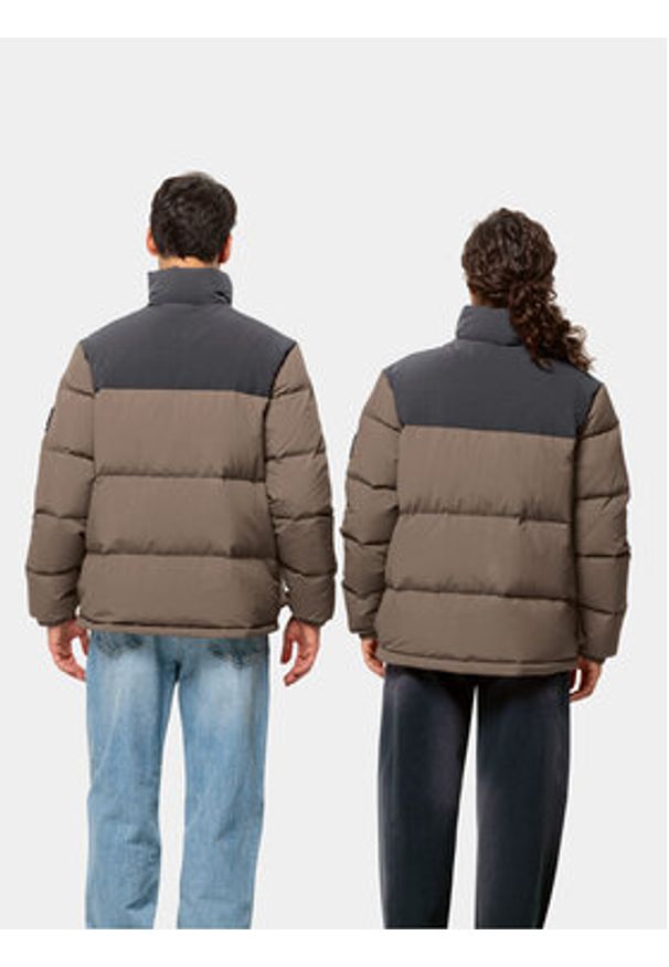 Jack Wolfskin Kurtka puchowa Dellbrueck Jkt 1207561 Brązowy Regular Fit. Kolor: brązowy. Materiał: syntetyk