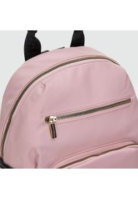 Wittchen - Damski plecak nylonowy z kieszeniami z przodu różowy. Kolor: różowy. Materiał: nylon. Wzór: aplikacja. Styl: elegancki #4