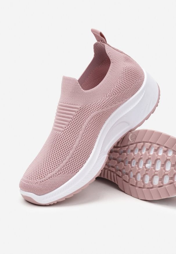 Born2be - Różowe Wsuwane Buty Sportowe na Koturnie z Perforacją Mellarina. Okazja: na co dzień. Zapięcie: bez zapięcia. Kolor: różowy. Materiał: jedwab. Obcas: na koturnie