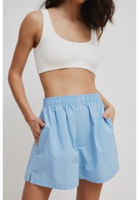 Marsala - Krótkie szorty damskie w kolorze OCEAN BLUE - BRETAL. Stan: podwyższony. Materiał: guma, wiskoza, elastan, dzianina, bawełna. Długość: krótkie. Sezon: lato #1