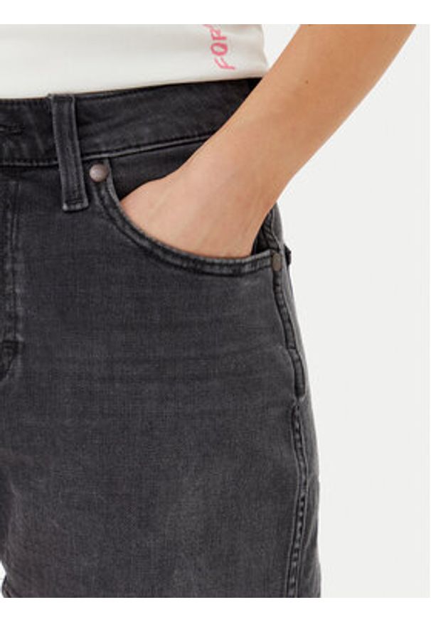 Wrangler Szorty jeansowe Cowboy 112362695 Czarny Relaxed Fit. Kolor: czarny. Materiał: bawełna