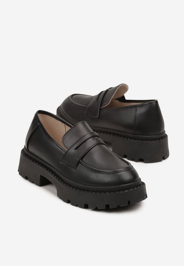 Renee - Czarne Mokasyny Vices na Platformie Dionela. Okazja: na co dzień. Zapięcie: bez zapięcia. Kolor: czarny. Materiał: jeans, koronka. Sezon: jesień. Obcas: na platformie. Styl: klasyczny, casual