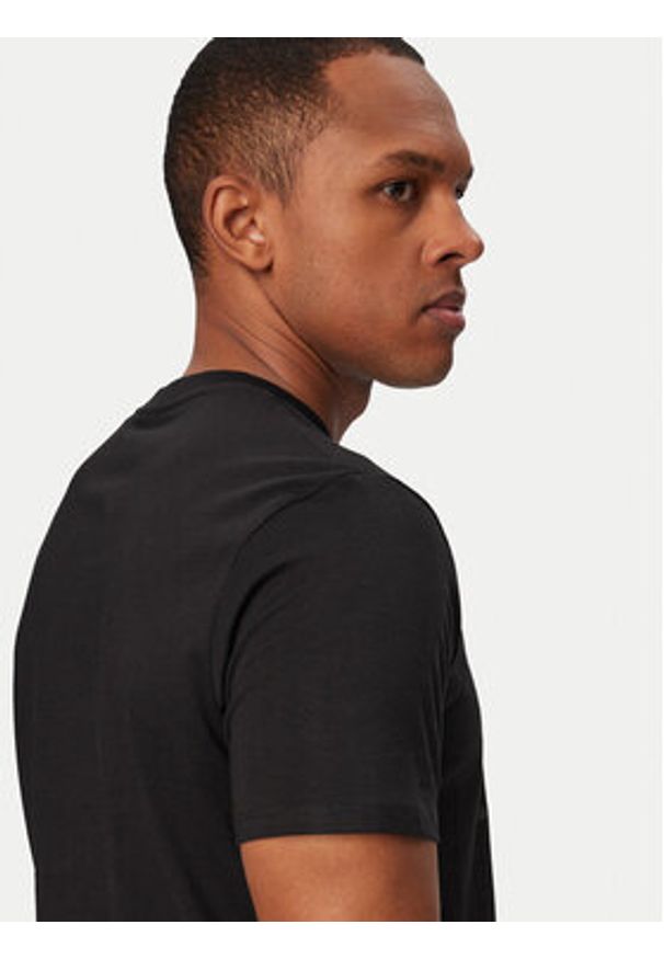 Guess T-Shirt M6RI03 I3Z14 Czarny Regular Fit. Kolor: czarny. Materiał: bawełna