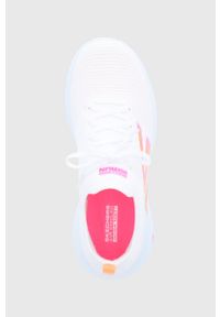 skechers - Skechers buty Go Run Fast kolor biały. Nosek buta: okrągły. Zapięcie: sznurówki. Kolor: biały. Materiał: materiał. Szerokość cholewki: normalna. Sport: bieganie #5