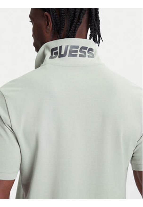 Guess Polo Z5YP02 K9WF1 Zielony Regular Fit. Typ kołnierza: polo. Kolor: zielony. Materiał: bawełna