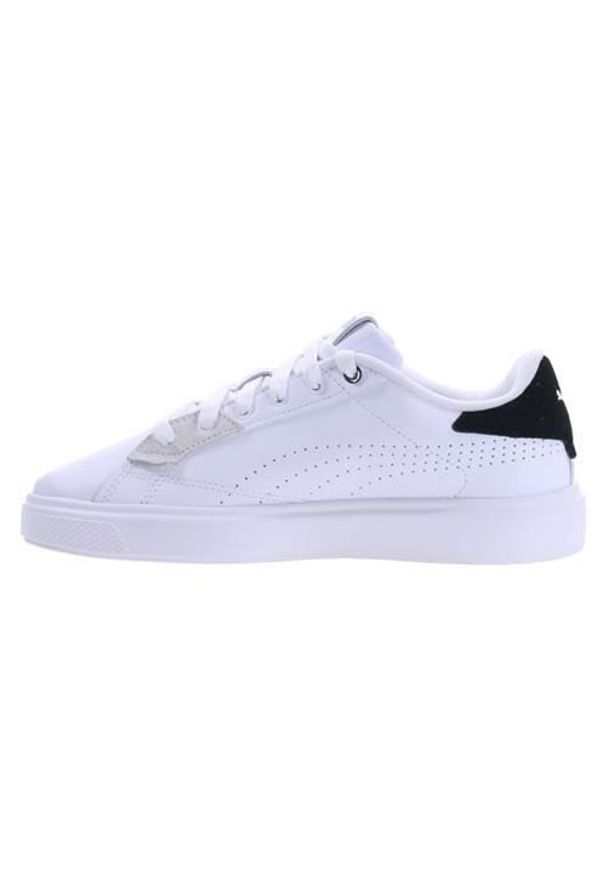 Buty do chodzenia damskie Puma Lajla Wns. Kolor: biały. Materiał: materiał, syntetyk. Szerokość cholewki: normalna. Sport: turystyka piesza