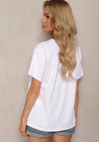 Renee - Biały T-shirt z Bawełny z Krótkim Rękawem i Nadrukiem Testinae. Okazja: na co dzień. Kolor: biały. Materiał: bawełna. Długość rękawa: krótki rękaw. Długość: krótkie. Wzór: nadruk. Styl: casual, klasyczny #2