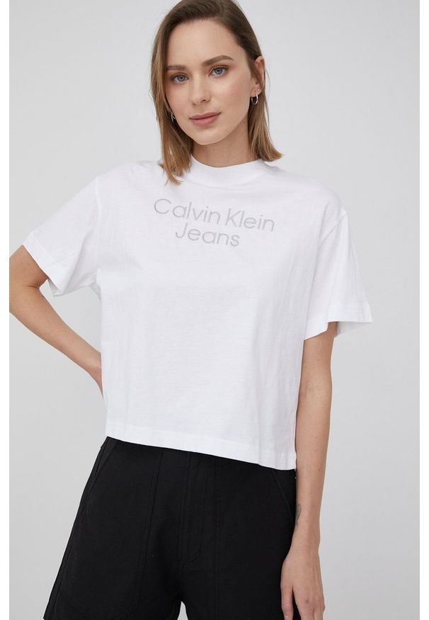 Calvin Klein Jeans t-shirt bawełniany J20J218260.PPYY kolor biały. Kolor: biały. Materiał: bawełna. Wzór: aplikacja
