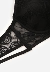 Renee - Czarny Koronkowy Biustonosz w Klasycznym Stylu z Aplikacją Galinassa. Kolor: czarny. Materiał: koronka. Wzór: aplikacja #2