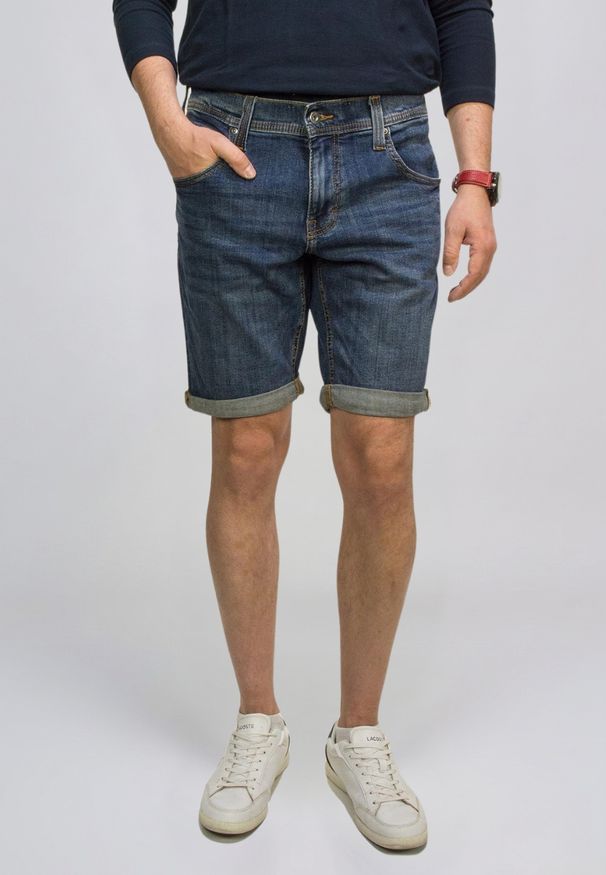 Męskie szorty Mustang Style Chicago Shorts Z Denim Blue 1016977 5000 883. Materiał: denim