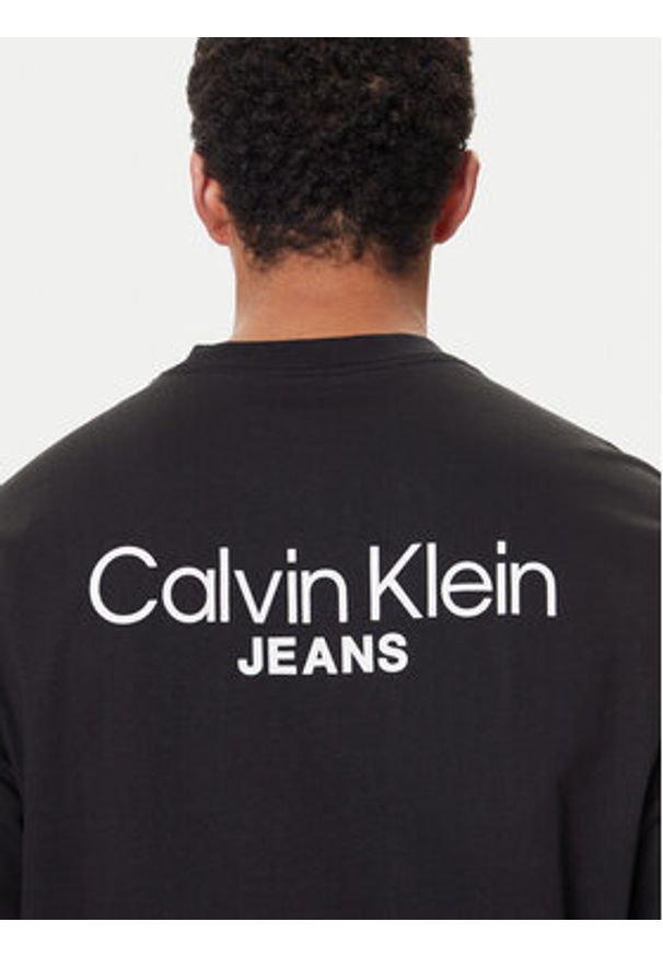 Calvin Klein Jeans T-Shirt LV04RD825G Czarny Regular Fit. Kolor: czarny. Materiał: bawełna