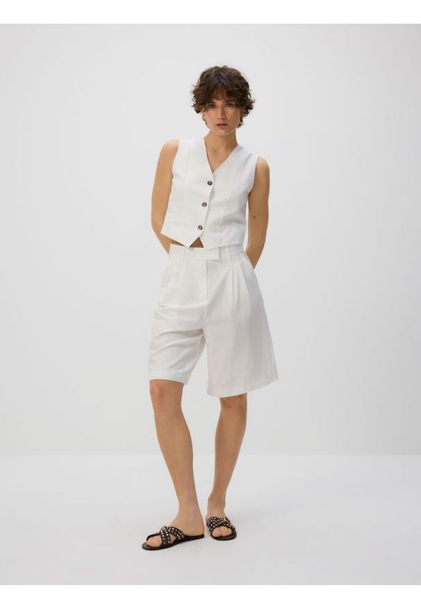 Reserved - Kamizelka z dodatkiem lnu - złamana biel. Materiał: len