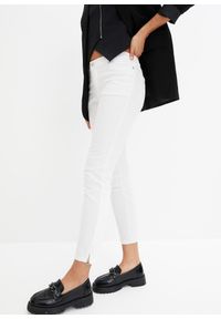 bonprix - Spodnie ze stretchem. Kolor: biały #1