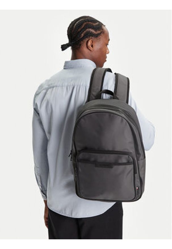 TOMMY HILFIGER - Tommy Hilfiger Plecak Th Repreve Backpack AM0AM13464 Szary. Kolor: szary. Materiał: materiał