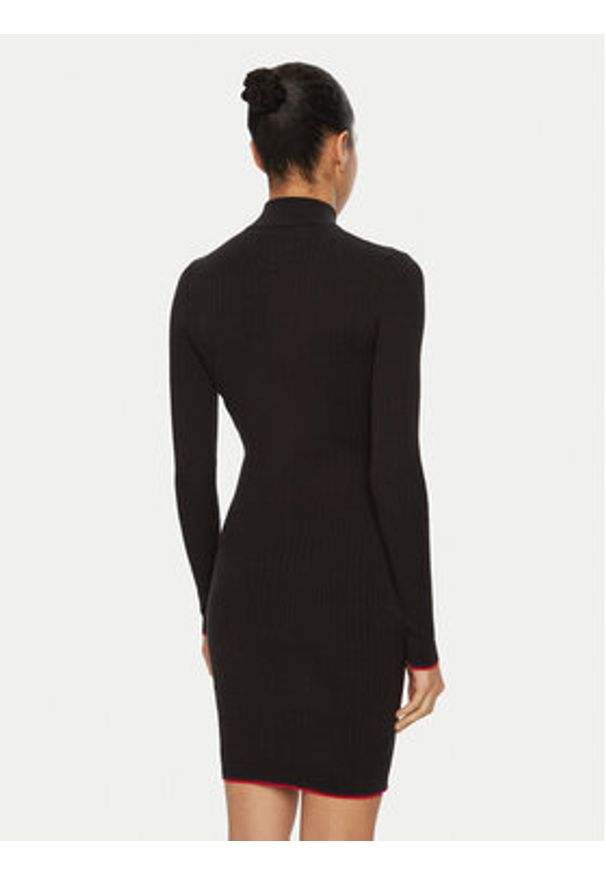 Tommy Jeans Sukienka dzianinowa DW0DW19490 Czarny Slim Fit. Kolor: czarny. Materiał: bawełna, syntetyk