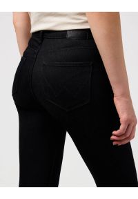 Wrangler - DAMSKIE SPODNIE WRANGLER SLIM RETRO BLACK 112352334. Styl: retro #4