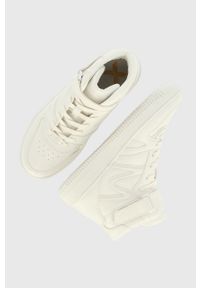MEXX - Mexx buty Sneaker Mid Jally kolor biały. Nosek buta: okrągły. Zapięcie: rzepy. Kolor: biały. Materiał: guma #2