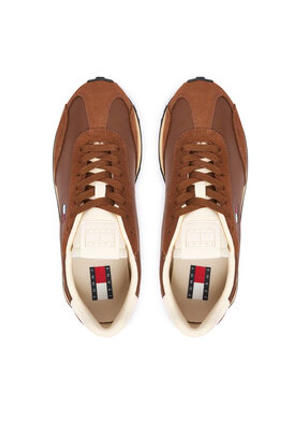 Tommy Jeans Sneakersy Retro Runner Archive Ltr EN0EN03097 Brązowy. Kolor: brązowy. Materiał: skóra