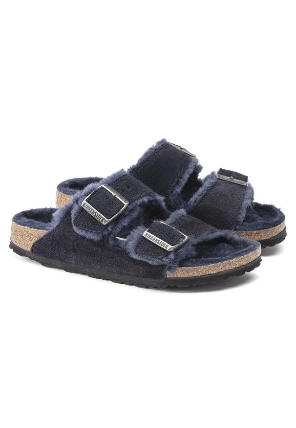Klapki Birkenstock Arizona VL Shearling Midnight narrow (1020583). Kolor: niebieski. Materiał: skóra, welur, materiał