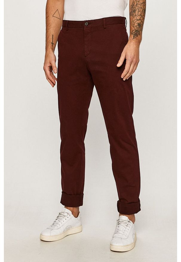 Tommy Hilfiger Tailored - Spodnie. Kolor: brązowy. Materiał: tkanina, bawełna, elastan. Wzór: gładki