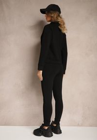 Renee - Czarny Komplet Dresowy z Bawełny Bluza ze Stójką i Suwakiem i Spodnie z Gumką w Pasie Nelaswen. Kolor: czarny. Materiał: dresówka, bawełna. Wzór: aplikacja