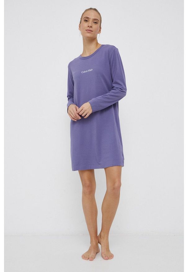 Calvin Klein Underwear - Koszula nocna. Kolor: fioletowy. Materiał: dzianina. Długość: długie. Wzór: nadruk