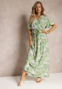 Renee - Jasnozielona Rozkloszowana Sukienka Maxi z Gumką w Pasie Aishe. Kolor: zielony. Materiał: wiskoza, materiał, tkanina. Wzór: kwiaty. Styl: wakacyjny. Długość: maxi #5