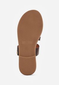 Born2be - Brązowe Klapki Japonki z Paskiem na Palec i Metaliczną Ozdobą Qhesith. Okazja: na co dzień. Kolor: brązowy. Materiał: jeans, len. Wzór: aplikacja. Sezon: lato. Styl: casual, elegancki #9