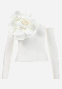 Born2be - Biała Asymetryczna Bluzka z Prążkowanej Wiskozy z Ozdobnym Kwiatem Badian. Kolor: biały. Materiał: prążkowany, wiskoza. Wzór: kwiaty #5