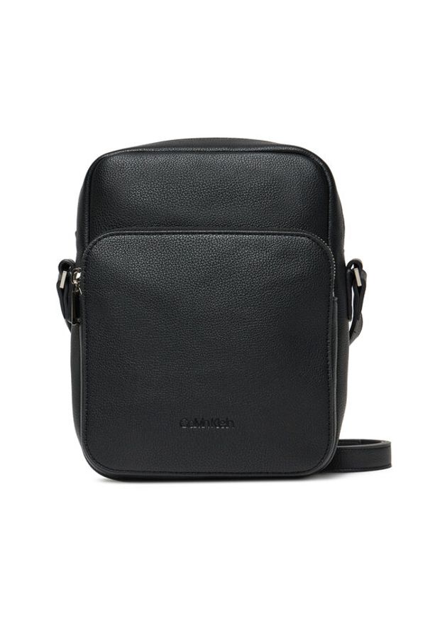 Calvin Klein Saszetka Micro Pebble Crossbody S LV04D3076G Czarny. Kolor: czarny. Materiał: skóra