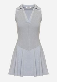 Born2be - Jasnoniebieska Bawełniana Rozkloszowana Sukienka z Dekoltem w Serek Siliorea. Okazja: na co dzień. Typ kołnierza: dekolt w serek. Kolor: niebieski. Materiał: bawełna. Typ sukienki: rozkloszowane. Styl: wizytowy, casual, elegancki #2