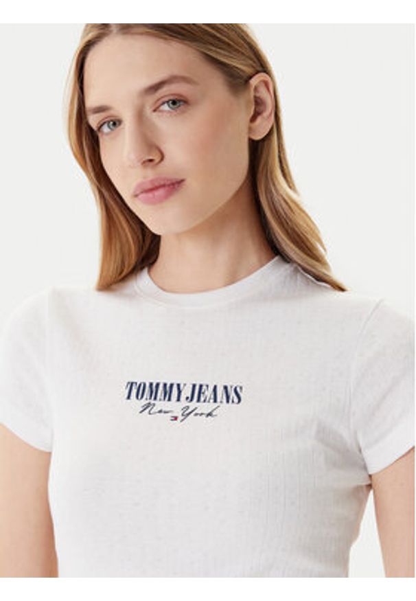 Tommy Jeans T-Shirt Logo Pointelle DW0DW20899 Écru Slim Fit. Materiał: bawełna