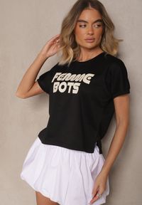 Renee - Czarny T-shirt z Nadrukiem Napisu Dezerine. Okazja: na co dzień. Kolor: czarny. Materiał: jeans. Wzór: napisy, nadruk. Styl: klasyczny, casual #4