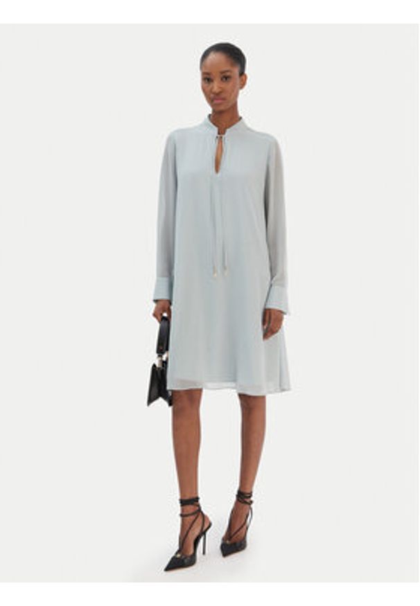 JOOP! Sukienka codzienna Delilah2 30101741 Zielony Relaxed Fit. Okazja: na co dzień. Kolor: zielony. Materiał: syntetyk. Typ sukienki: proste. Styl: casual