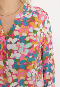 Born2be - Różowo-Pomarańczowa Koszula w Akwarelowe Kwiatki z Dekoltem na Guziki Smexina. Kolor: różowy. Wzór: kwiaty #7