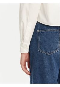 Tommy Jeans Koszula DW0DW19354 Biały Relaxed Fit. Kolor: biały. Materiał: bawełna