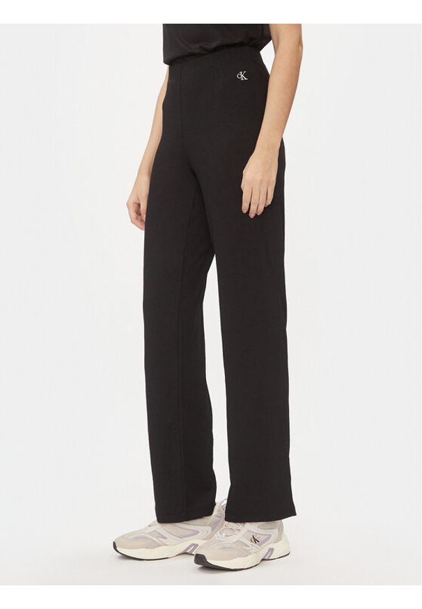 Calvin Klein Jeans Spodnie dzianinowe J20J222685 Czarny Straight Fit. Kolor: czarny. Materiał: syntetyk